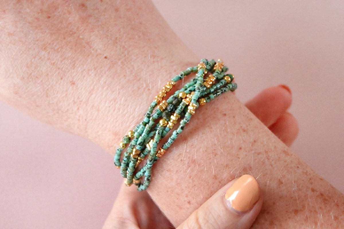 Comment faire un bracelet élastique avec des perles 