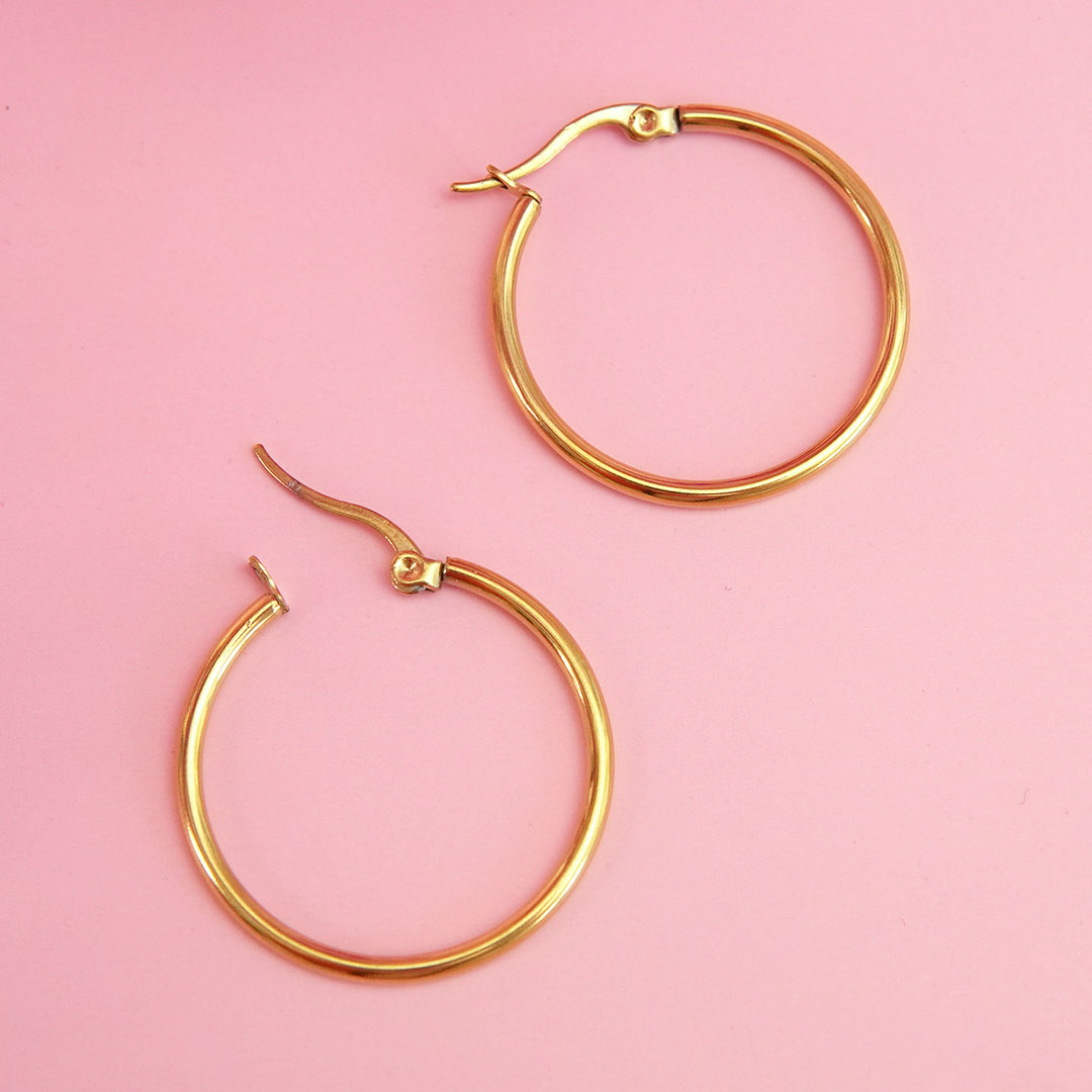 creoles-acier-inox-dore-30 créoles en acier inoxydable 30 mm