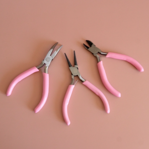 Kit de 3 pinces à bijoux roses.